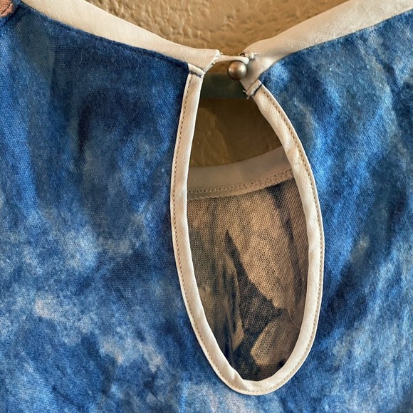 Anthropologie Meadow Rue Linen Fields Swing Top Blue Floral Asymmetric boho art - Picture 6 of 12